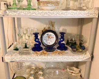 Uranium glass, cobalt glass, crystal, and fine glass items