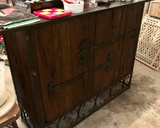 Retro Spanish style dry bar