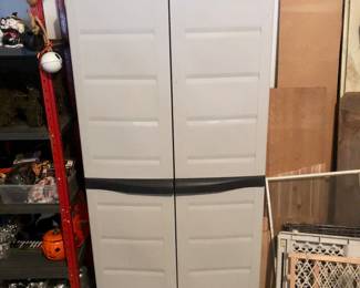 Garage storage cabinet