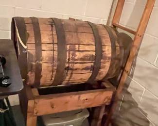 Wood Oak Barrel