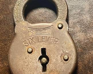 Segal Padlock
