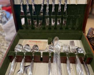Flatware Set