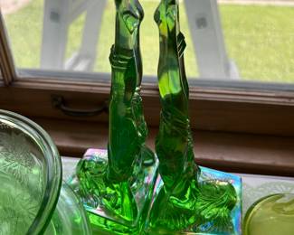 ART DECO URANIUM - LEGS