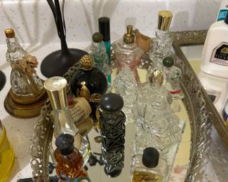 VINTAGE PERFUME BOTTLES