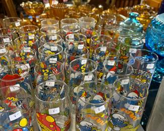 LARGE SELECTION OF SMURF GLASSES