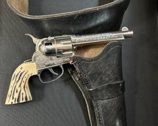 Fanner 50 Cap Gun w/holster
