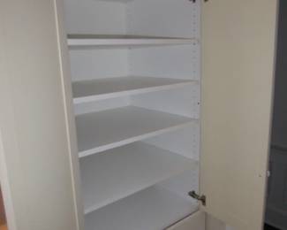 See prices & more info, copy & paste link below:
https://beforeudemo.com/sales-event/hinsdale-house-kitchen-bath-rehab-sale/
