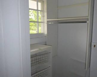 See prices & more info, copy & paste link below:
https://beforeudemo.com/sales-event/hinsdale-house-kitchen-bath-rehab-sale/