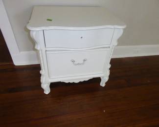 See prices & more info, copy & paste link below:
https://beforeudemo.com/sales-event/hinsdale-house-kitchen-bath-rehab-sale/
