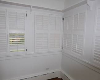See prices & more info, copy & paste link below:
https://beforeudemo.com/sales-event/hinsdale-house-kitchen-bath-rehab-sale/