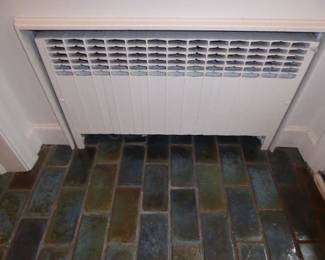 See prices & more info, copy & paste link below:
https://beforeudemo.com/sales-event/hinsdale-house-kitchen-bath-rehab-sale/