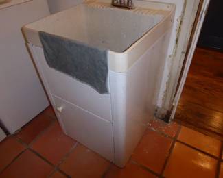 See prices & more info, copy & paste link below:
https://beforeudemo.com/sales-event/hinsdale-house-kitchen-bath-rehab-sale/