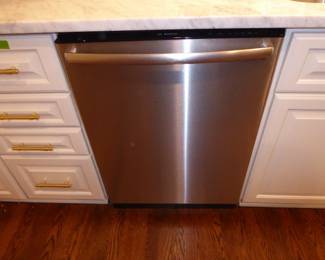 See prices & more info, copy & paste link below:
https://beforeudemo.com/sales-event/hinsdale-house-kitchen-bath-rehab-sale/