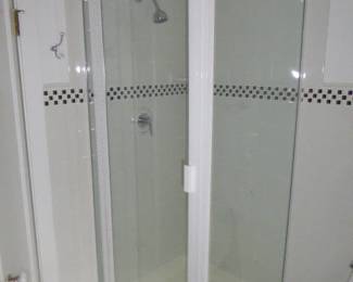 See prices & more info, copy & paste link below:
https://beforeudemo.com/sales-event/hinsdale-house-kitchen-bath-rehab-sale/
