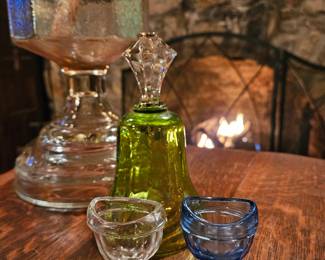 Vintage Glass Item Lot
$25