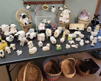 Lots of Sheep ! All sizes & Shapes