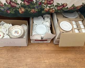Several sets of china