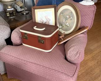 Vintage chair, overnight case