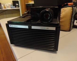 Bell & Howell Slide Cube
