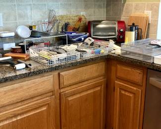 Kitchen utensils, Toaster, Coffee makers