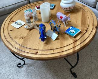 Accessories.....Cowpasture cows/bulls (3), coasters, sea shells