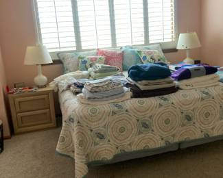 Bedding, night stands (2), Table lamps (2)