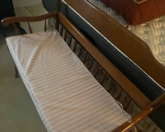 Colonial style bench