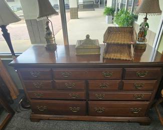 Dresser with mirror that matches 4 poster bed