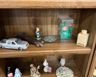 Die Cast Truck - Figurine - Clear Glass Flower Frog - Ty Beanie Erin