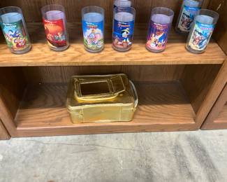 Disney Plastic Glasses - Gold Fabric Bag