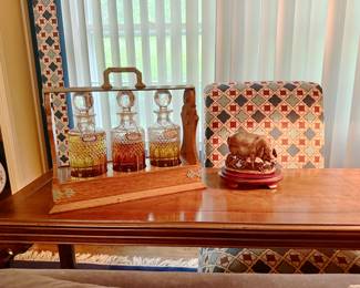 VINTAGE DECOR