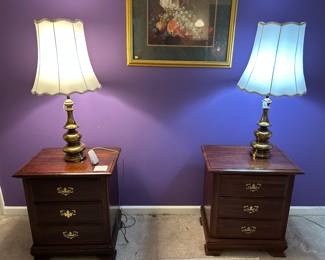 Pair of nightstands / end tables