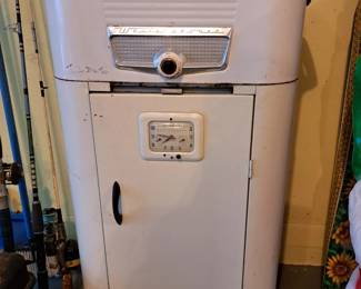 Still Working Roaster Cabinet
