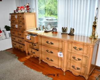 073Living Room