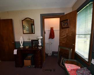423Bedroom B