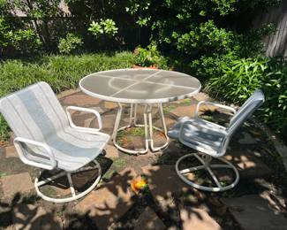 Table and 2 chairs. Does show outdoor wear.