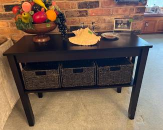 Great table and bins. Wooden bowl, large seashell.