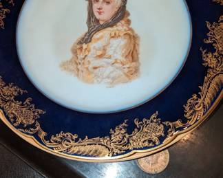 Antique French Sevres S.46 Portrait Marie Leczinska Gold Porcelain Plate