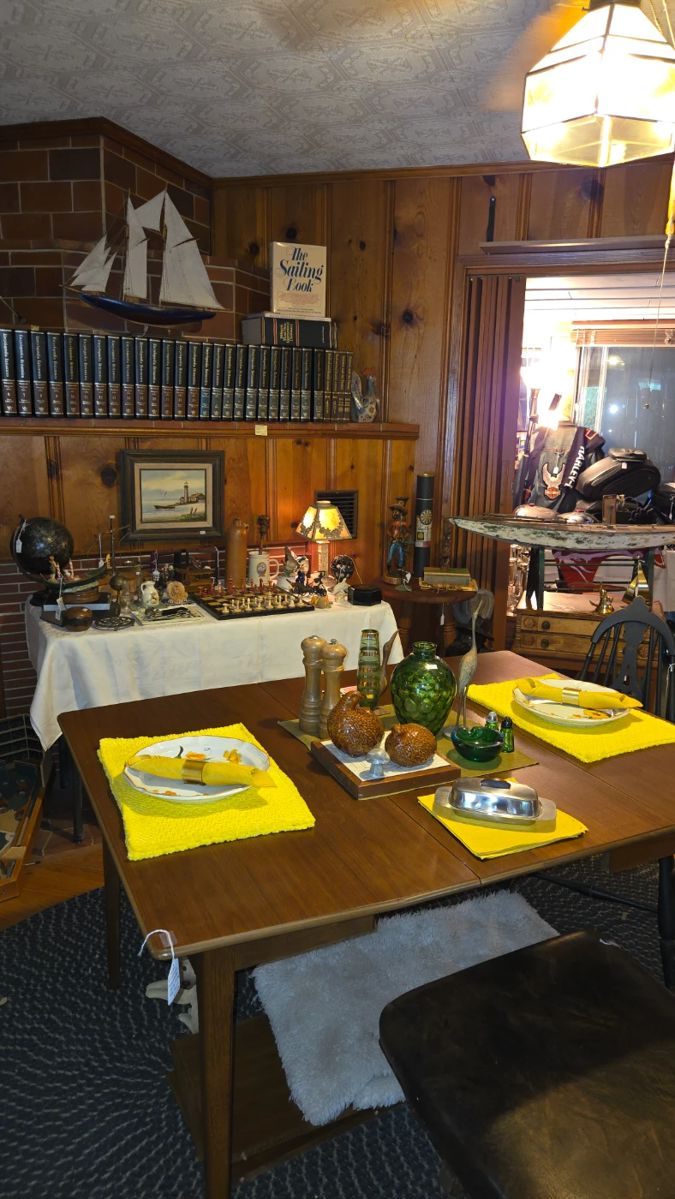 Vintage Extensole dining table