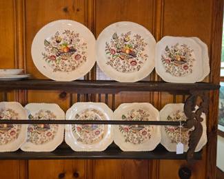 Antique plate rack