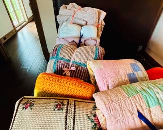 Afghans, blankets, comforter sets