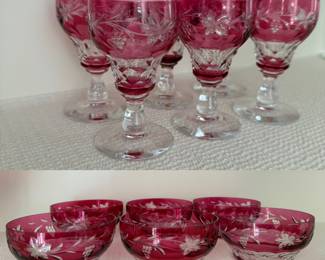 ( 6 ) Val St. Lambert Vignes Cranberry Cut to Clear Cordials
( 6 ) Val St. Lambert Floral Grapes Cranberry Crystal Finger Bowls