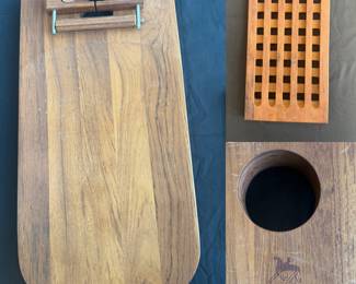 Nissen Danish Teak Wall Hanging Cheeseboard
Teak Trivet