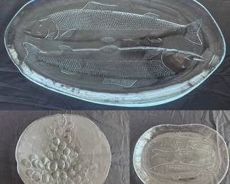 Vintage Kosta Boda Goran Warff 20" Fish Platter Iridescent Sweden 1970's
Embossed GRAPES Large Round Serving Platter, Bowl by Ann Wärff for Kosta Boda, Sweden
10” Kosta Boda 3 Embossed Fish Plate