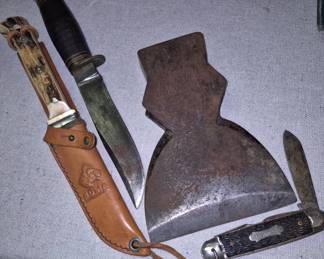 Knifes and axes. Puma "Hunters Pal", Keen Kutter, Thornton "Camp Buddy" and Remington 