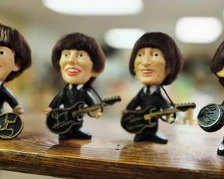 Vintage collectible toys. Remco "The Beatles " 1964 set