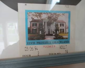 Elves Presley's Ticket with 45 Hit.