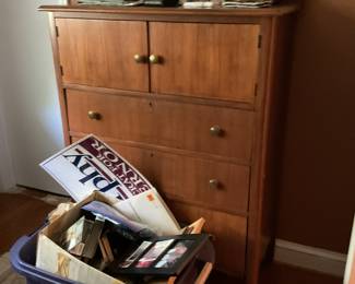Dresser