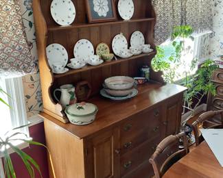 Stickley china hutch