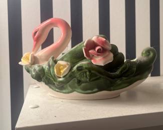 Vintage Capodimonte Swan
Floral Bouquet Of Roses